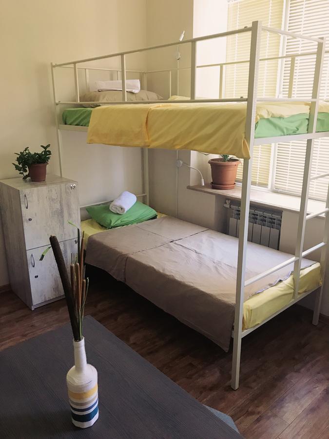 Katun Hostel เยเรวาน ภายนอก รูปภาพ