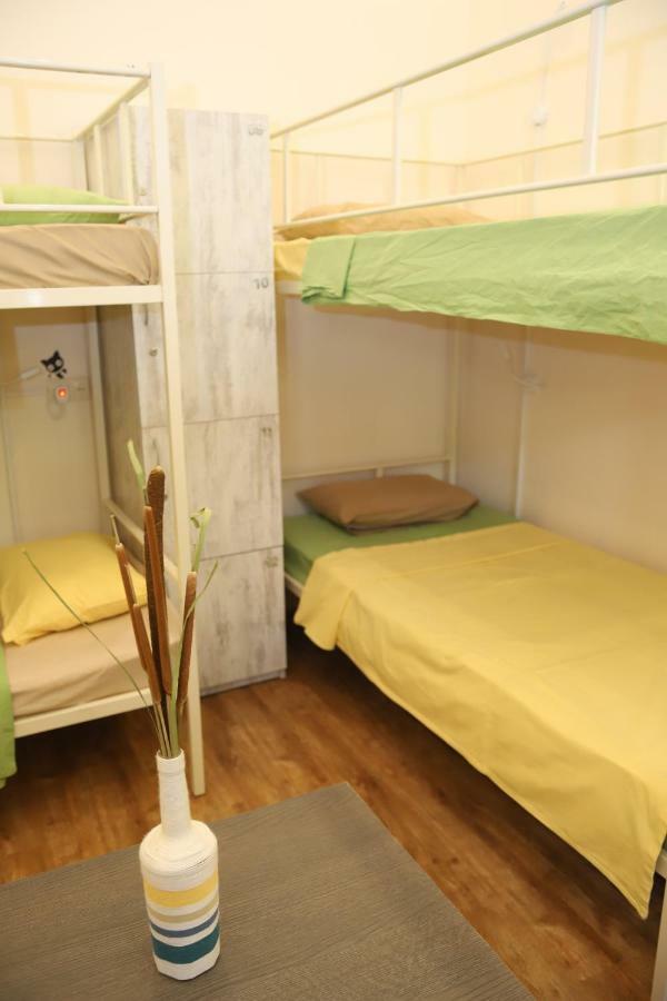Katun Hostel เยเรวาน ภายนอก รูปภาพ