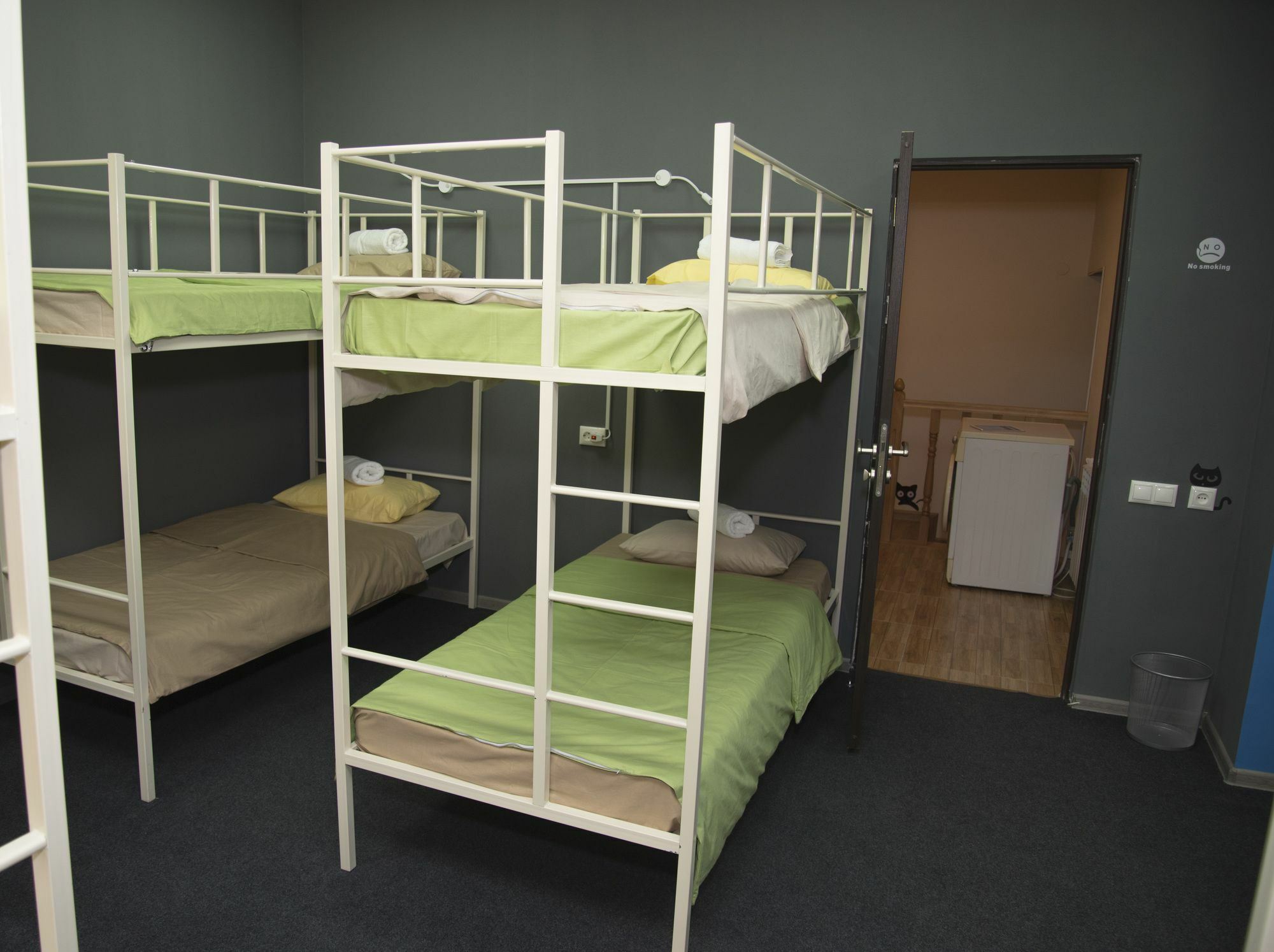 Katun Hostel เยเรวาน ภายนอก รูปภาพ